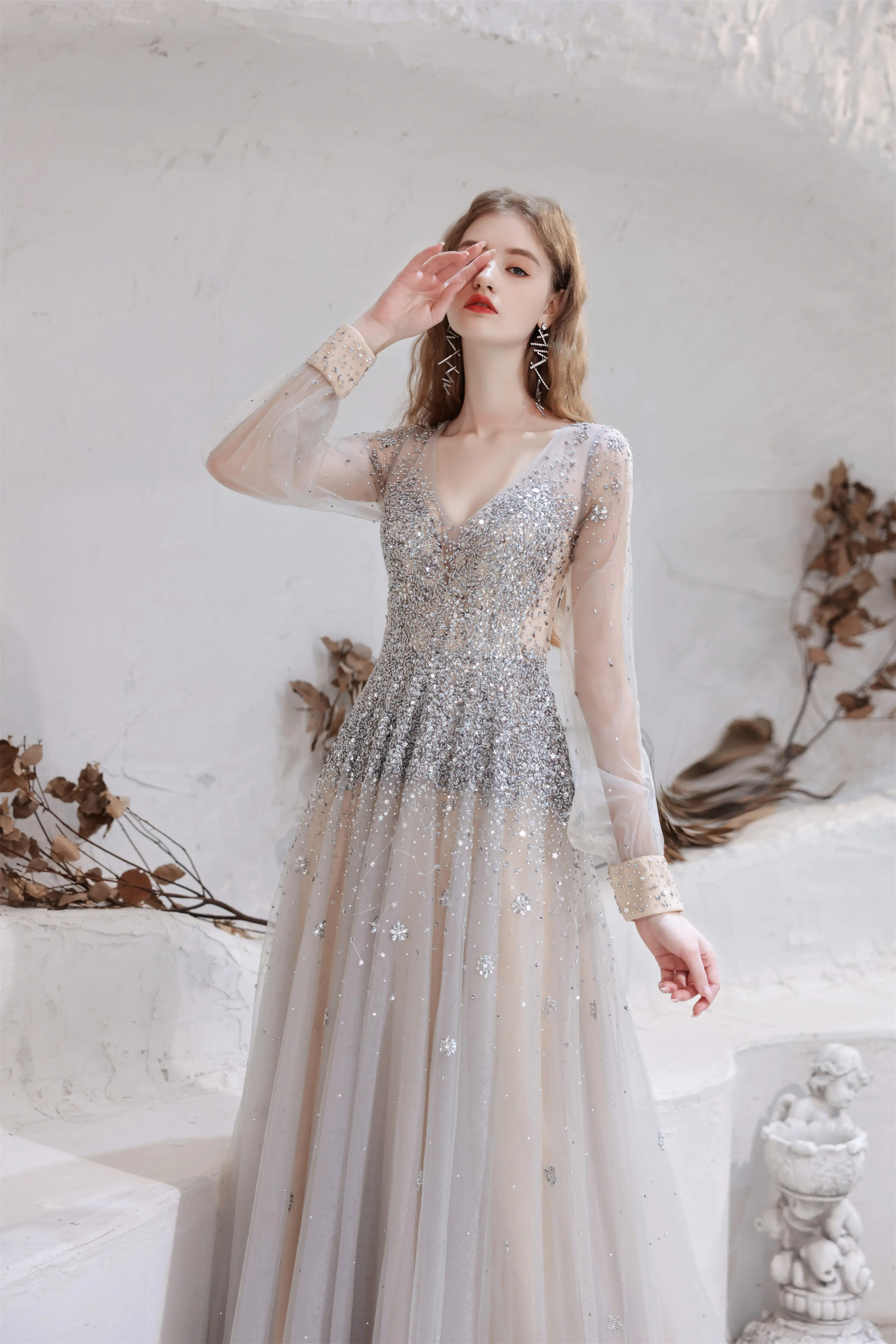 A Line V-Neck Long Sleeve Beading Tulle Court Train Prom Dresses