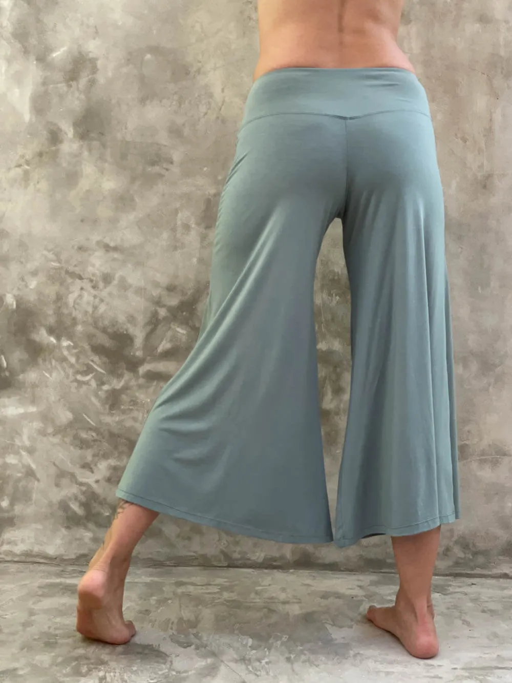 Cropped Flare Pant